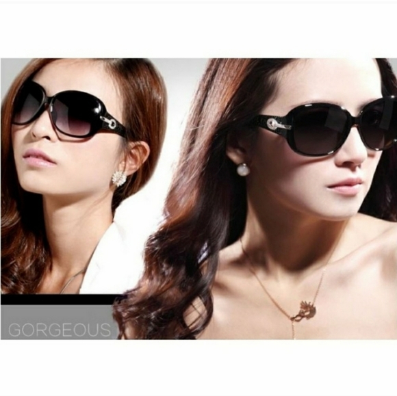 NWT Black Glitter UV Protection Sunglasses - Picture 10 of 14